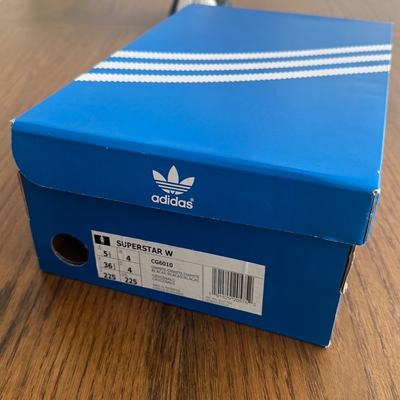 Adidas - Women’s Superstar W “Tonal Off White” Velvet Toe Cap - CG6010 - Picture 3 of 3